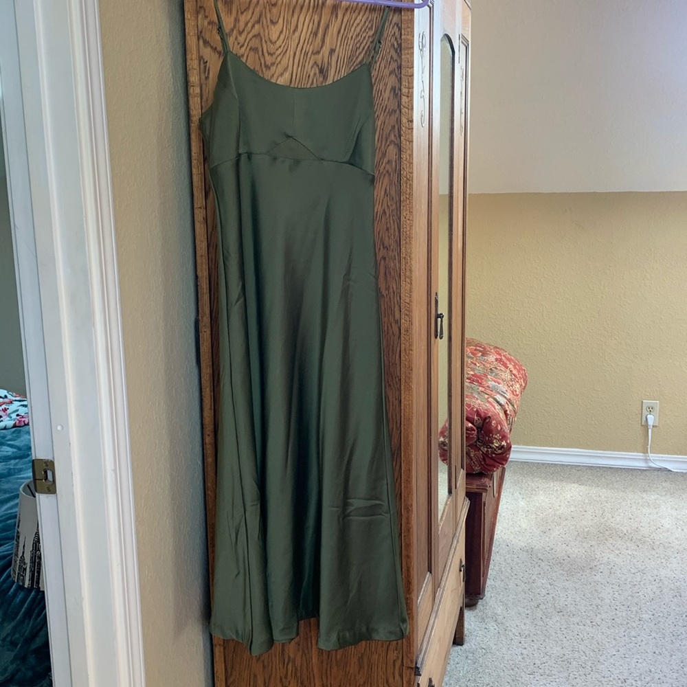 Beautiful Banana Republic satin dress